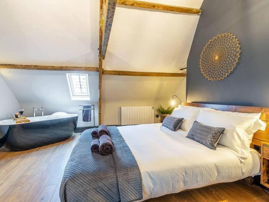 One Over Eight - Luxury One Bed Apartment Whitby Extérieur photo